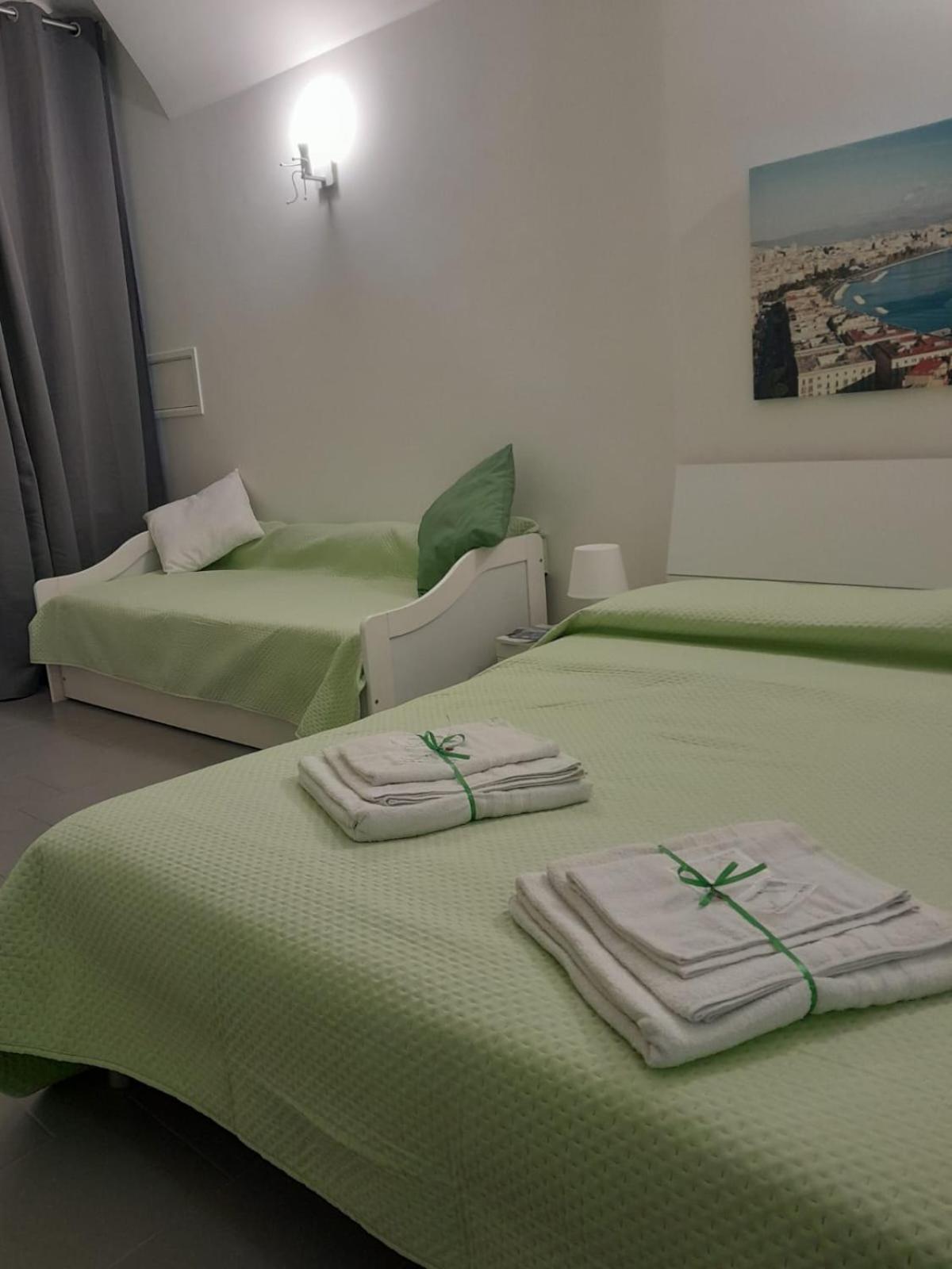 Monteoliveto 5 Bed & Breakfast Napoli Exterior foto